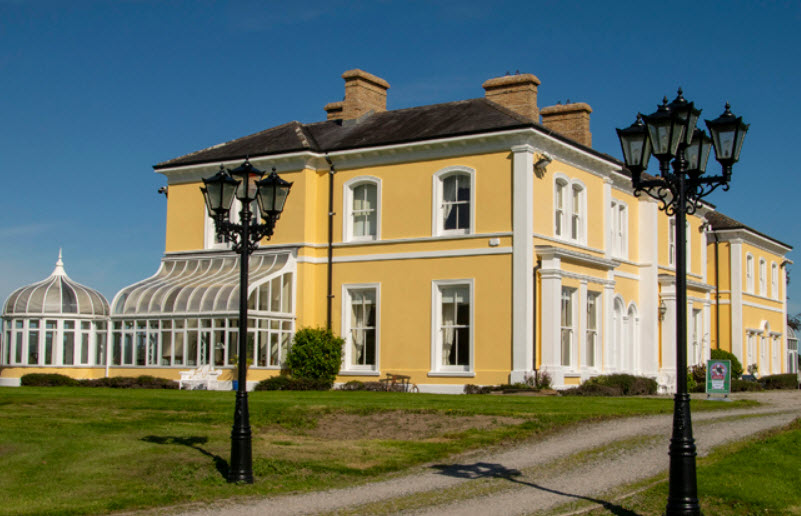 Rockett's Castle Estate, Ireland